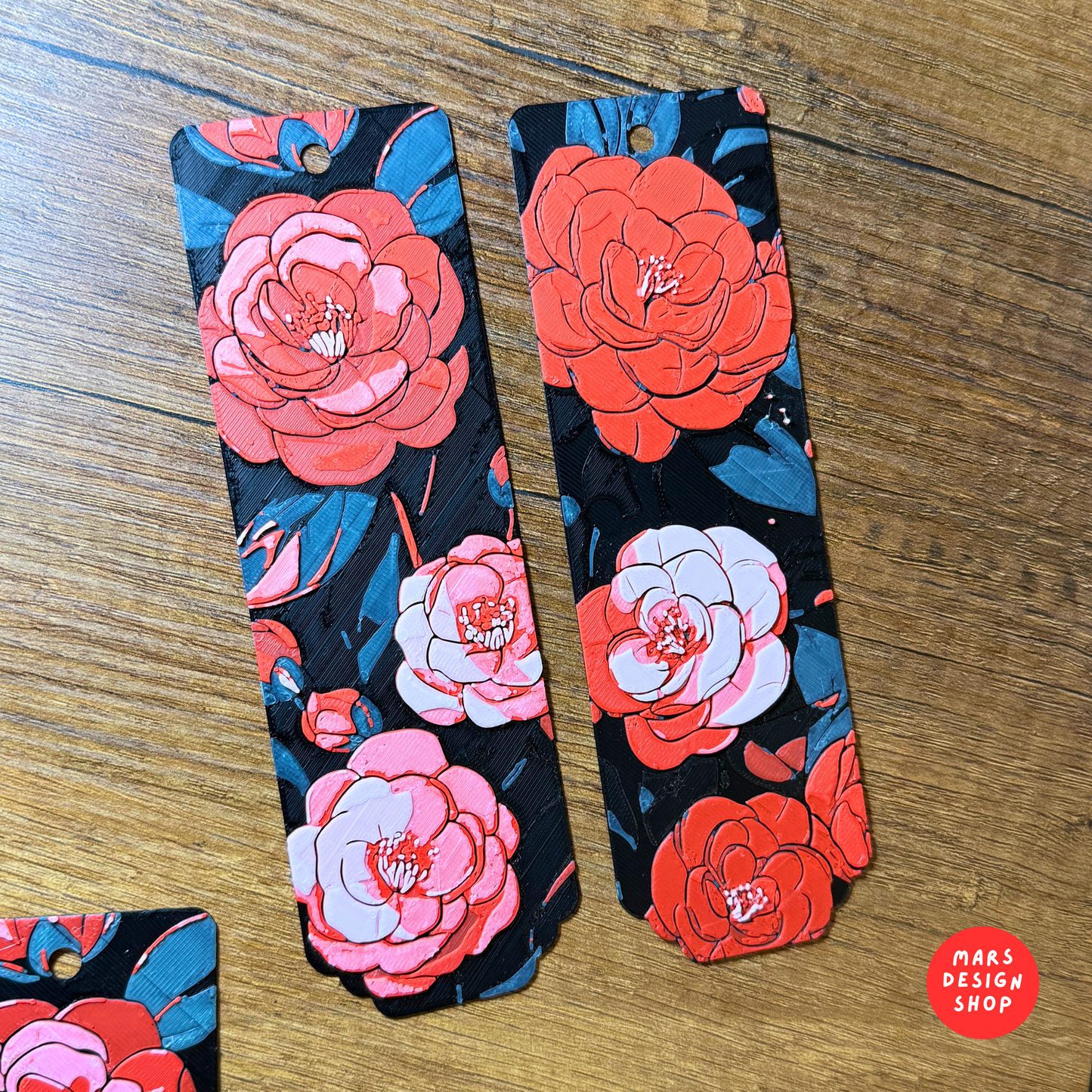 3D დაბეჭდილი სანიშნები 2ც. წითელი ყვავილები / 3D Printed Bookmarks 2pcs. Red Flowers