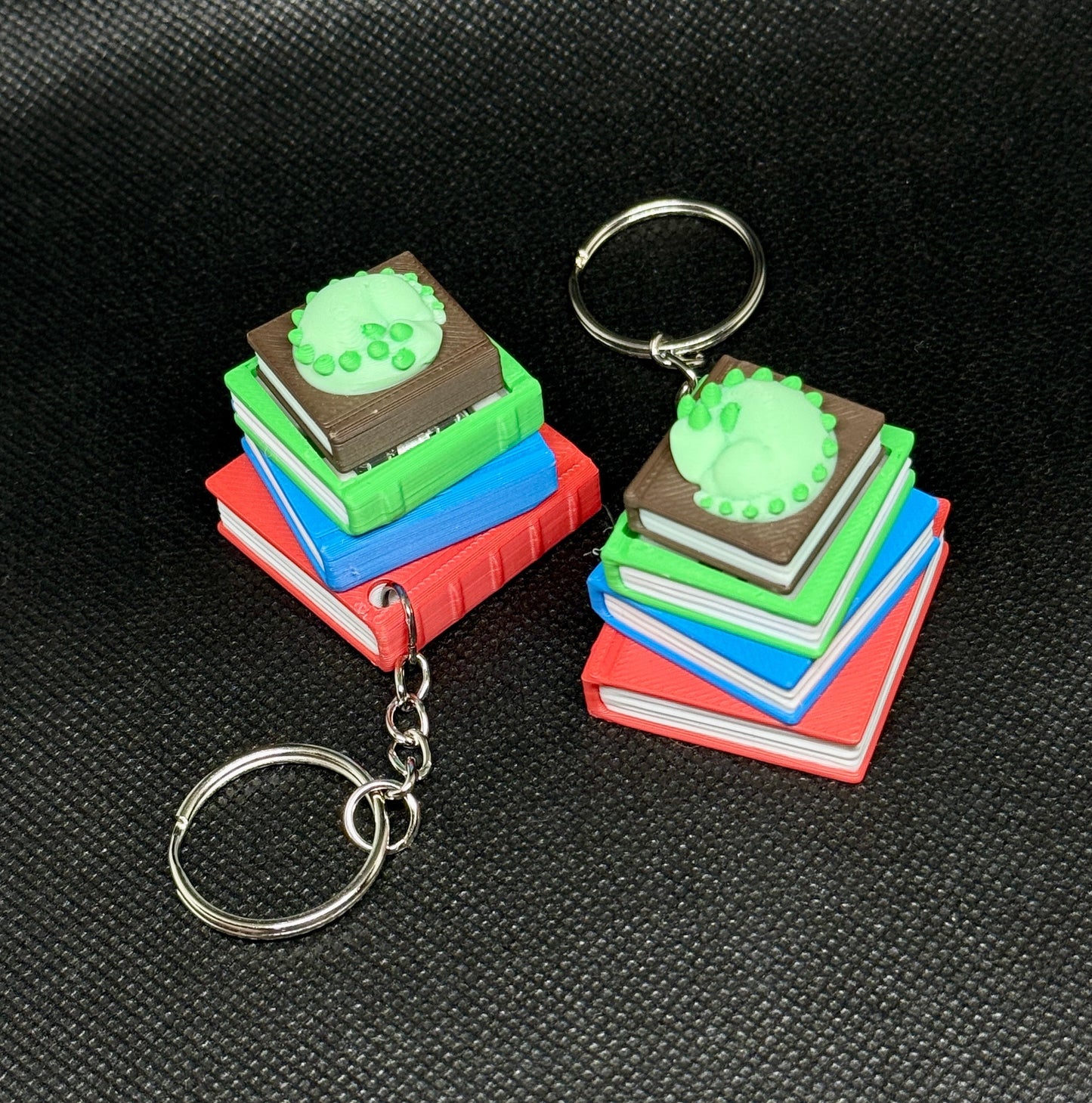 3D დაბეჭდილი წიგნები + დინოზავრი ქლიქერი ბრელოკი / 3D Printed Books + Dino Fidget Toy Keychain