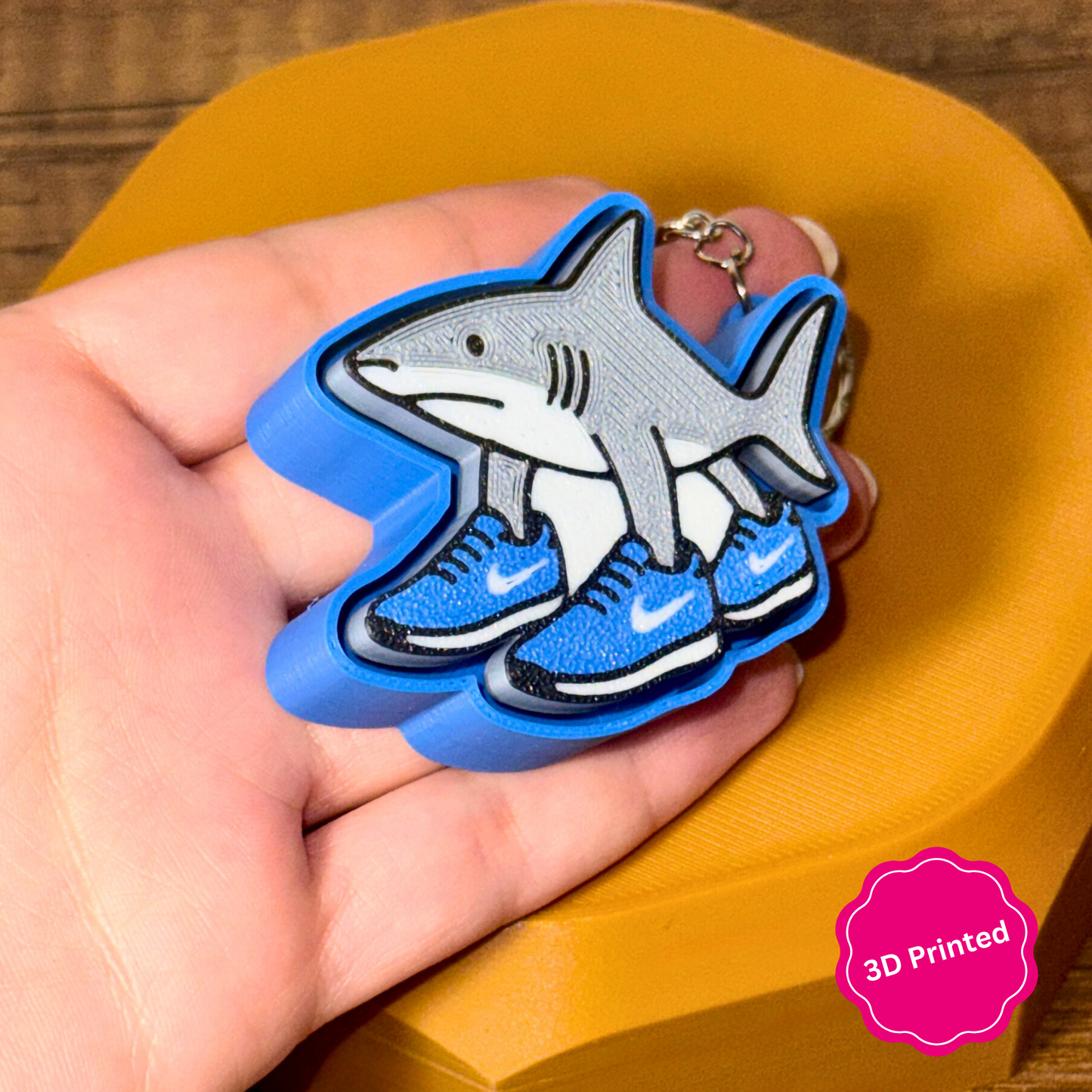 3D დაბეჭდილი ტრალალერო ტრალალა ქლიქერი ბრელოკი 2ც. / 3D Printed Tralalero Tralala Fidget Toy Keychain 2pcs.