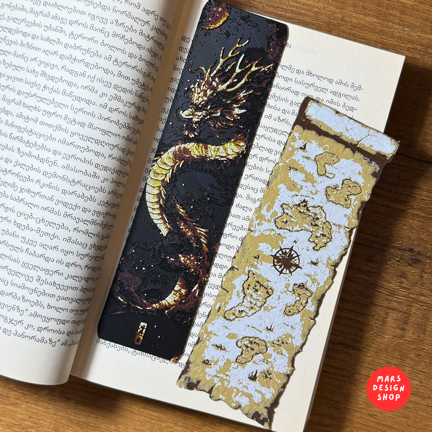 3D დაბეჭდილი სანიშნები 2ც. დრაკონი და რუკა / 3D Printed Bookmarks 2pcs. Dragon and Fantasy Map