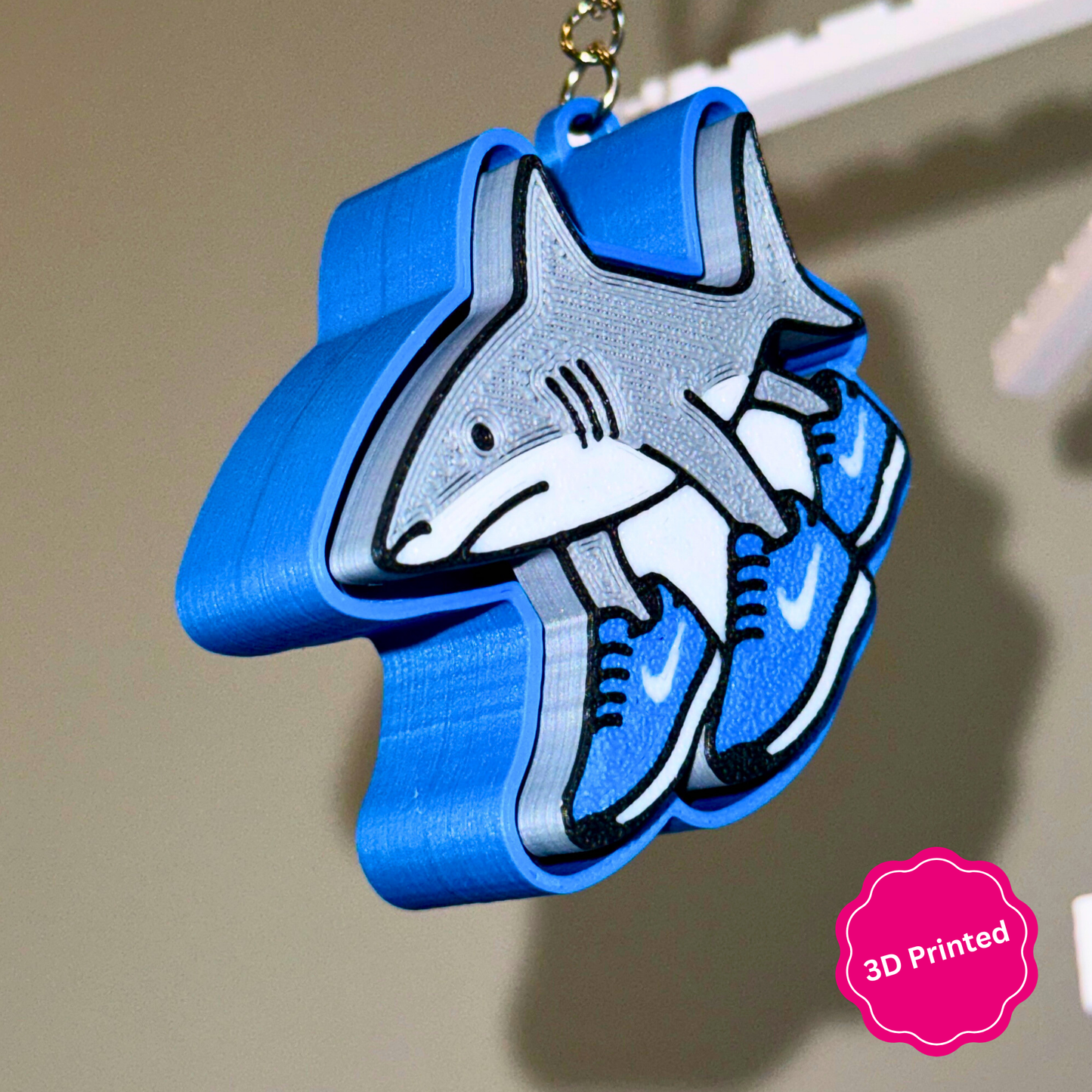 3D დაბეჭდილი ტრალალერო ტრალალა ქლიქერი ბრელოკი 2ც. / 3D Printed Tralalero Tralala Fidget Toy Keychain 2pcs.