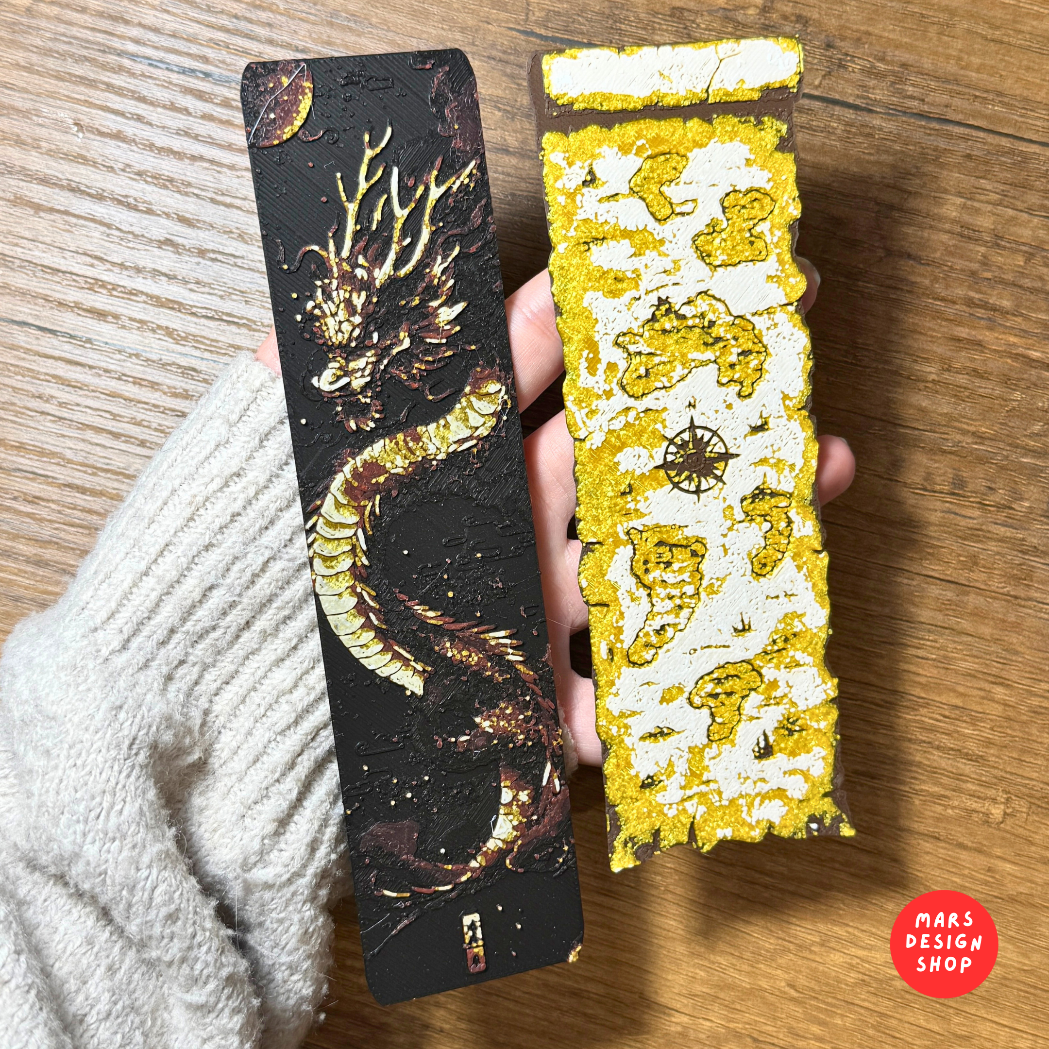 3D დაბეჭდილი სანიშნები 2ც. დრაკონი და რუკა / 3D Printed Bookmarks 2pcs. Dragon and Fantasy Map